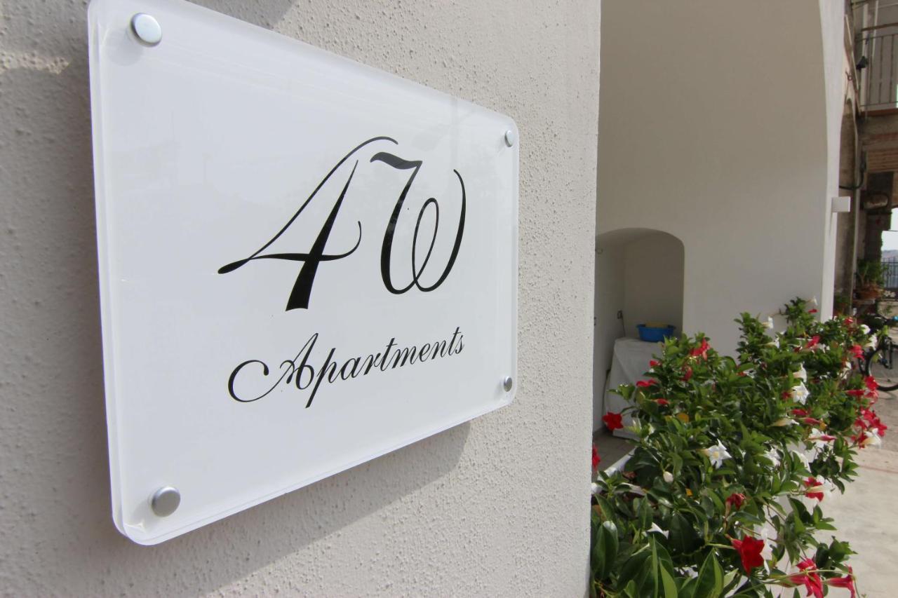 Four White Apartments Аджерола Экстерьер фото