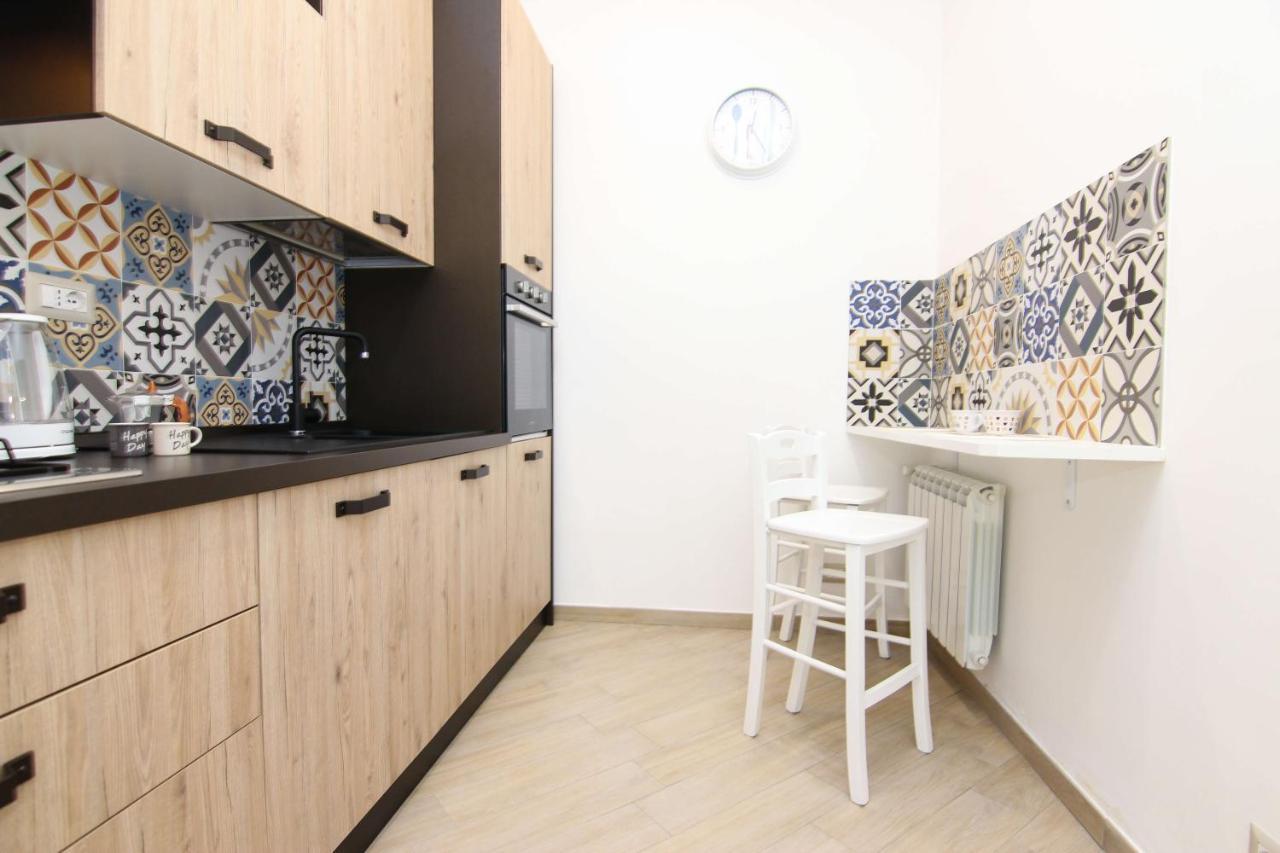 Four White Apartments Аджерола Экстерьер фото